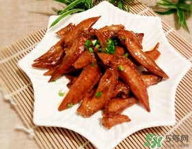 雞翅尖烤箱烤多久？雞翅尖怎么烤箱烤？