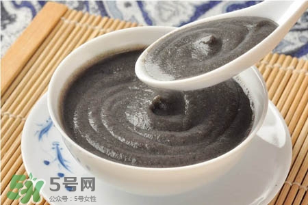 芝麻糊不能和什么一起吃？芝麻糊與哪些食物相克？