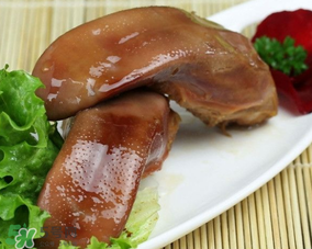 豬舌頭怎么腌制？腌豬舌頭要多久？