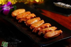 微波爐烤雞翅要幾分鐘？用微波爐烤雞翅的方法步驟