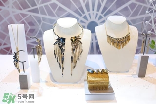 施華洛世奇2017春夏新款有哪些？施華洛世奇2017春夏新款多少錢(qián)？