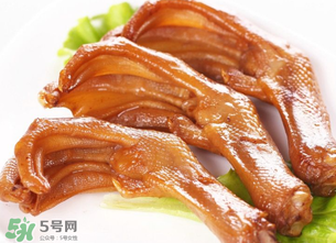 鹵鴨掌要多長(zhǎng)時(shí)間？鹵鴨掌鹵多長(zhǎng)時(shí)間？