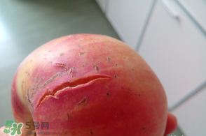 蘋果裂口怎么回事？蘋果裂口能不能吃？