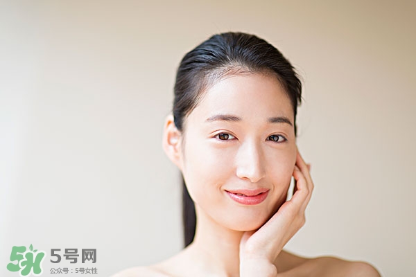嘴唇起泡腫了怎么辦？嘴唇起泡腫了怎么消腫