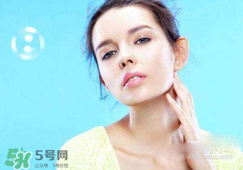 水光面膜哪個(gè)顏色好用？不同顏色的水光面膜適合膚質(zhì)