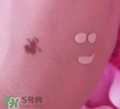 遮瑕液和遮瑕膏的區(qū)別？遮瑕液好還是遮瑕膏好？