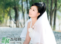 拍婚紗照可以戴眼鏡嗎？拍婚紗照戴眼鏡好不好？