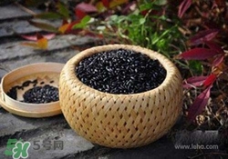 頭發(fā)細(xì)軟怎么變粗？頭發(fā)細(xì)軟怎么辦？