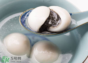 芝麻湯圓上火嗎？吃黑芝麻湯圓上火嗎？