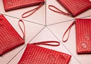 bv葆蝶家2017情人節(jié)限量包包多少錢？