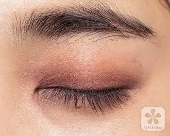 豆沙色眼影怎么畫(huà)？豆沙色眼影畫(huà)法