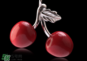 情人節(jié)送項(xiàng)鏈好嗎？情人節(jié)送女朋友什么項(xiàng)鏈好？