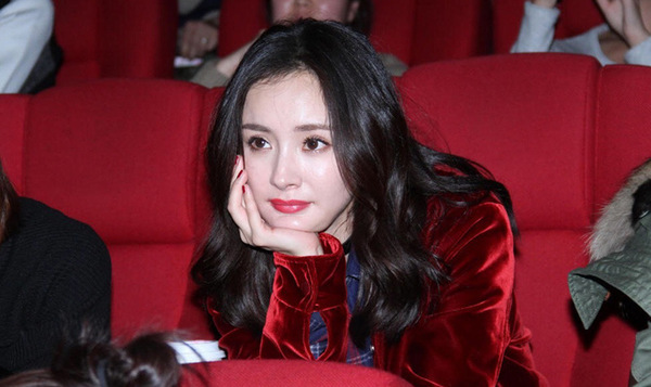 極光紅是什么顏色？極光紅口紅試色