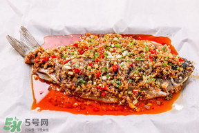 紙上烤魚的用的是什么紙？紙上烤魚的紙有毒嗎？