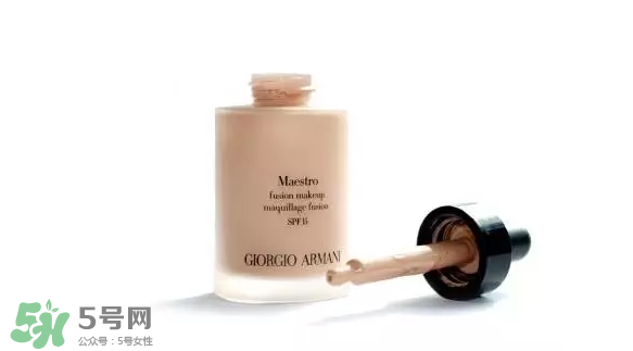 tom ford和阿瑪尼哪個(gè)好？tom ford和阿瑪尼口紅唇釉哪個(gè)好？