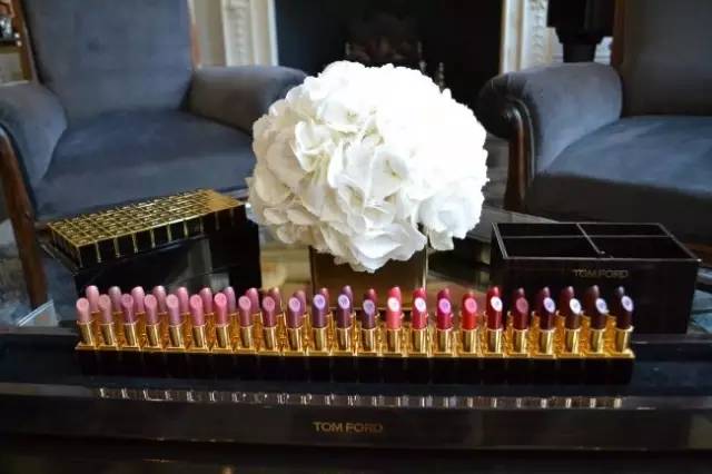 tom ford和迪奧哪個好？tom ford口紅和dior口紅哪個好？