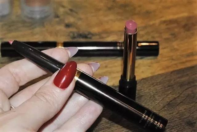 tom ford和迪奧哪個好？tom ford口紅和dior口紅哪個好？