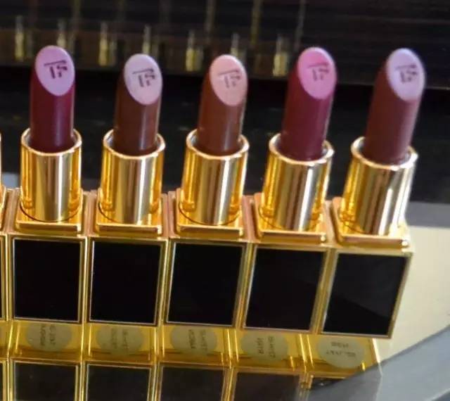 tom ford和迪奧哪個好？tom ford口紅和dior口紅哪個好？