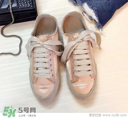 3月份穿什么鞋子？三月份穿什么鞋？