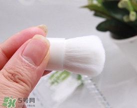 canmake花瓣高光怎么用？canmake花瓣雕刻高光使用方法