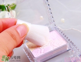 canmake花瓣高光怎么用？canmake花瓣雕刻高光使用方法