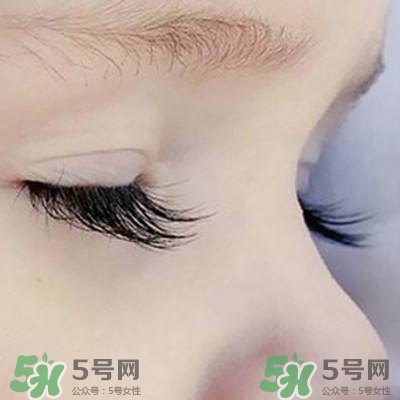 怎么讓睫毛變長(zhǎng)？增長(zhǎng)睫毛的方法有哪些？