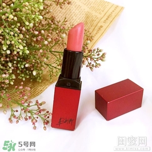 煙熏玫瑰色適合什么膚色？煙熏玫瑰色口紅適合黃皮嗎？