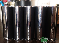 紀(jì)梵希小羊皮是啞光嗎？紀(jì)梵希小羊皮干不干？