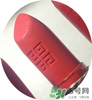 紀(jì)梵希小羊皮是啞光嗎？紀(jì)梵希小羊皮干不干？