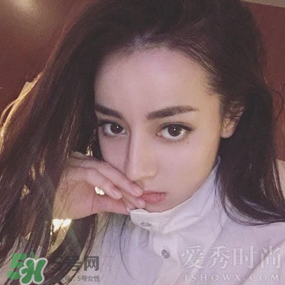 煙熏玫瑰色適合什么膚色？煙熏玫瑰色口紅適合黃皮嗎？