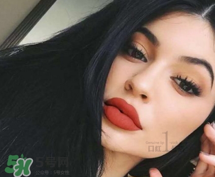 磚紅色和豆沙色的區(qū)別 磚紅色和豆沙色哪個好看？