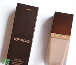 tom ford粉底液方和圓哪個(gè)好？tom ford粉底液方管圓管區(qū)別
