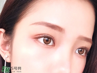 紅棕色適合什么膚色？紅棕色適合黃皮嗎？