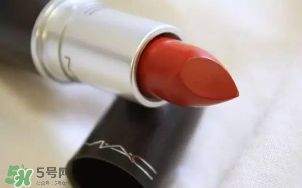 磚紅色和豆沙色的區(qū)別 磚紅色和豆沙色哪個好看？