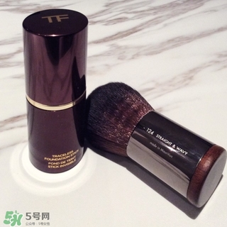 tom ford粉底棒怎么用？tom ford粉底棒使用方法