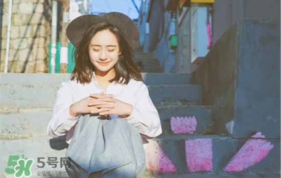 割雙眼皮多久可以化妝？割雙眼皮多久恢復(fù)自然