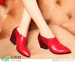 4月份穿什么鞋子？四月份鞋子搭配