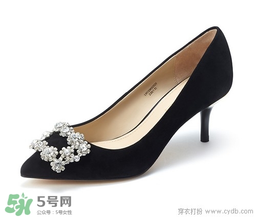 4月份穿什么鞋子？四月份鞋子搭配
