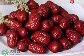 紅棗有點酸還能吃嗎？紅棗為什么會酸？