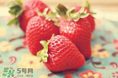 吃草莓大便會(huì)變紅嗎？吃草莓大便變紅是怎么回事？