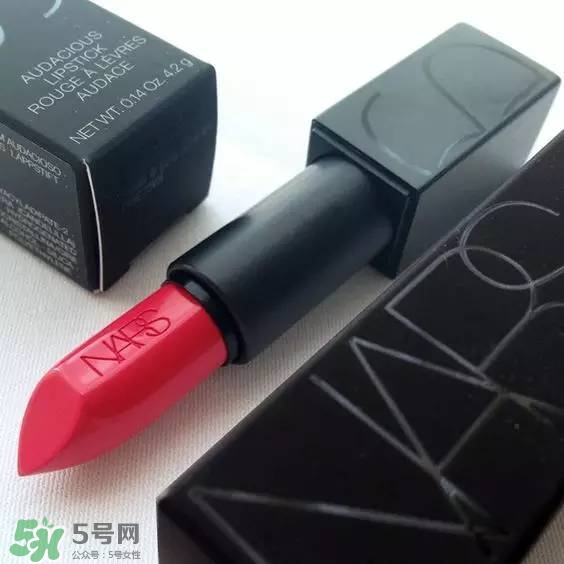 珊瑚紅口紅是什么顏色？珊瑚紅口紅試色