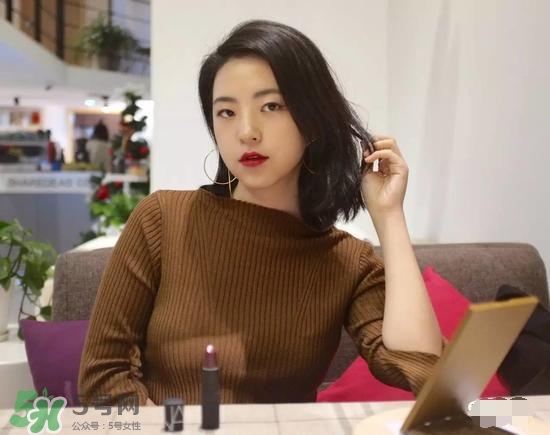 啞光和水潤哪個好？啞光口紅和水潤口紅區(qū)別