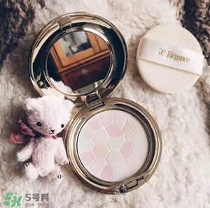 長(zhǎng)痘痘可以涂散粉嗎？痘痘肌可以用散粉嗎？