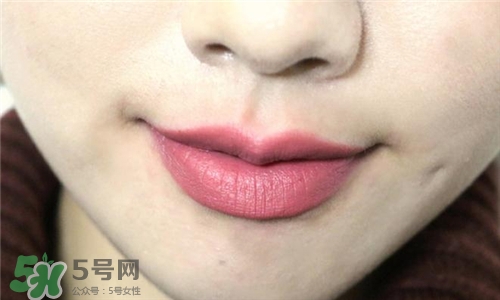 蘭蔻菁純唇膏295多少錢？蘭蔻菁純唇膏295專柜價(jià)