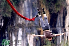蹦極有危險(xiǎn)嗎？玩蹦極要簽生死狀嗎？