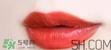 蘭蔻和雅詩蘭黛口紅哪個(gè)好？雅詩蘭黛和蘭蔻口紅對(duì)比