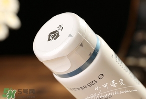 蘭蔻洗面奶粉色和藍(lán)色哪個好？蘭蔻洗面奶粉色藍(lán)色區(qū)別