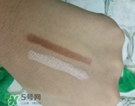 美康粉黛修容棒怎么用？美康粉黛修容棒使用方法
