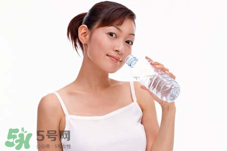 春天要多喝水嗎？春天多喝水有什么好處？