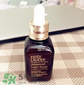 蘭蔻大眼精華和雅詩蘭黛小棕瓶哪個好？蘭蔻大眼精華和小棕瓶對比